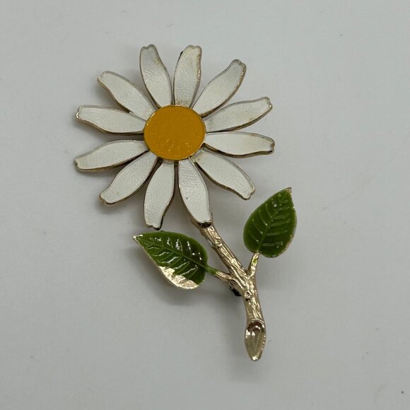 Estate Jewelry - Vintage Daisy Flower Enamel Brooch Gold-Tone Metal White Yellow Floral Design